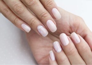 nude nails manucure tendance decoration idees semi permanent faire a soi meme avec vernis