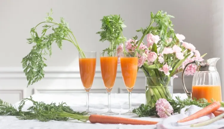 cocktail mimosa pour le printemps avec des carrotes
