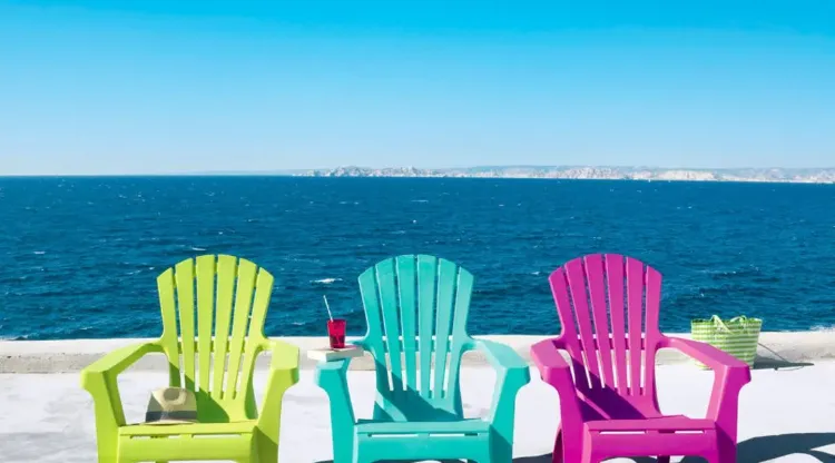 comment raviver la couleur des chaises en plastique 2023 