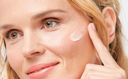 astuces soins anti âge remedes grand mere pour retrouver une peau ferme après 45 ans routine anti rides femme 50 ans crème serum