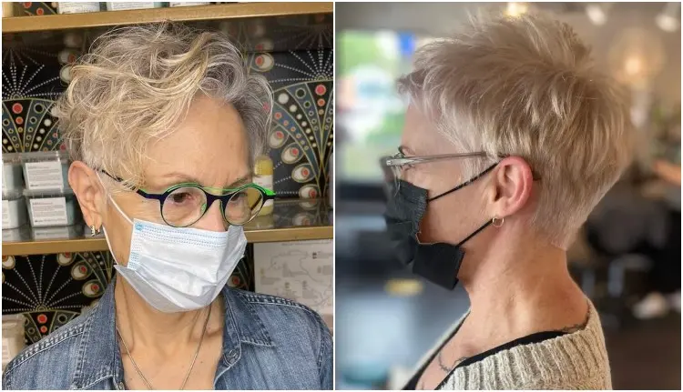 coupe courte cheveux fins femme 60 ans avec mèches blondes lunettes