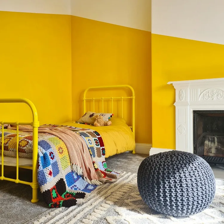 jaune canard peinture mur couleur à éviter dans la chambre à coucher pour mieux dormir erreurs déco intérieur 2023