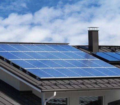 rendement panneaux solaires taux efficacité énergie solaire captée convertie énergie utilisable