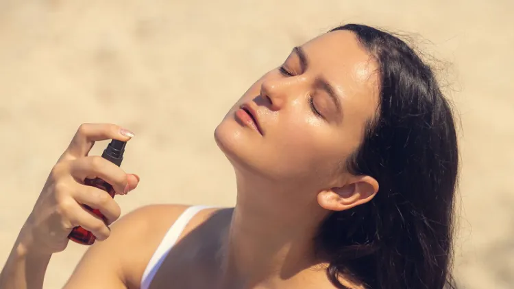spray fixateur de maquillage comment se maquiller pour aller a la plage mer yeux visage peau base simple facile protection soleil bb crème