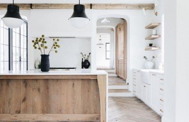 comment aménager et décorer une cuisine blanche en bois moderne scandinave rustique 2023