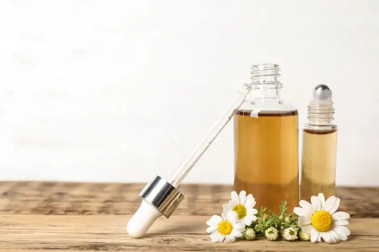 comment faire un parfum avec des huiles essentielles créer son parfum camomille