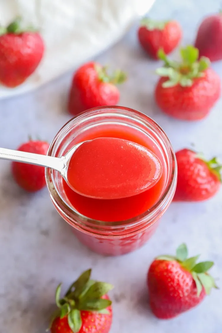comment recycler les fraises mures abimees quand on en a beaucoup recettes anti gaspiillage coulis fraises
