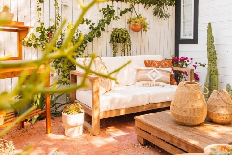 décorer une terrace bohème chic pour l'été 2023