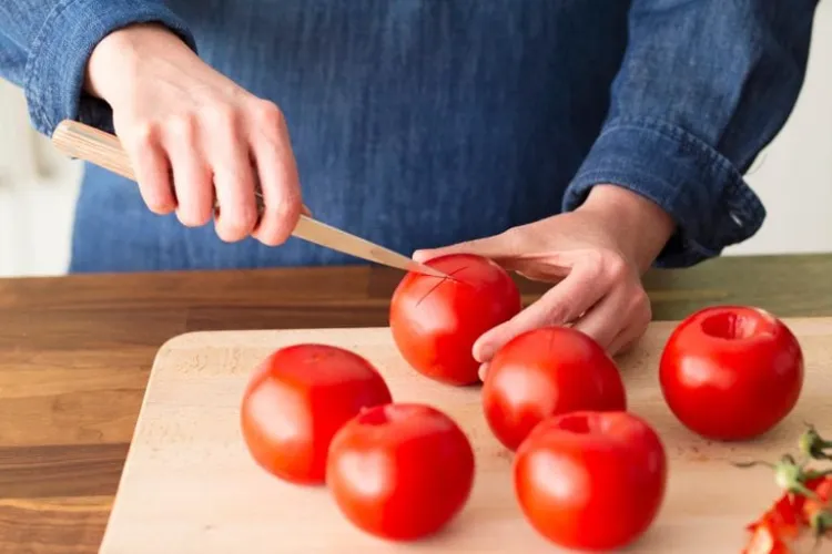 faut il enlever la peau des tomates comment monder facilement étapes
