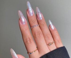 meilleure tendance déco ongles nail art manucure été 2023 mermaid nails