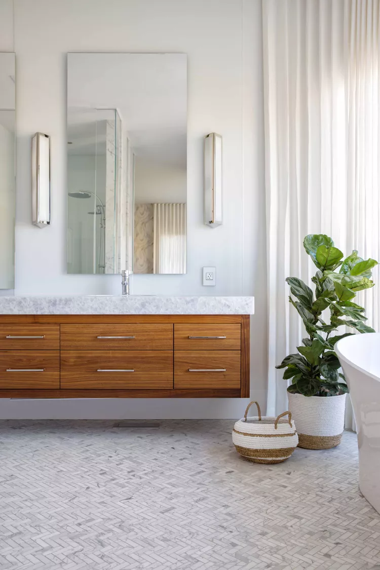 meuble salle de bain style art déco grand miroir appliques murales salle de bain tendance 2023