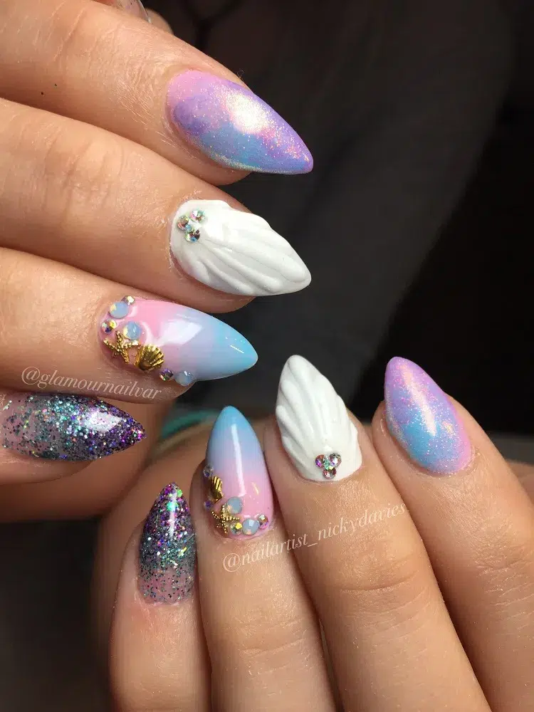 nail art mermaid nails manucure écaille de sirène tendance 2023