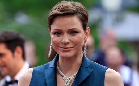 nouvelle coupe coiffure courte charlène de monaco cheveux courts look anti âge femme 45 ans