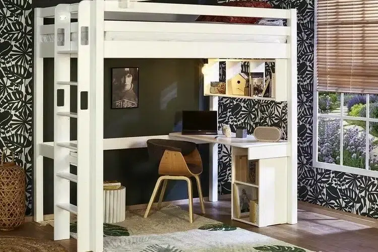 où placer le lit dans une petite chambre aménagement petite chambre adulte gain de place lit mezzanine adulte espace bureau