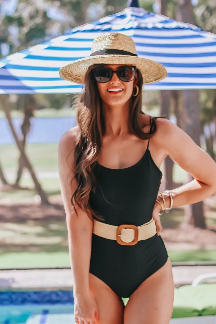 quel maillot de bain femme petite taille quand on a du ventre tendance une piece avec ceinture