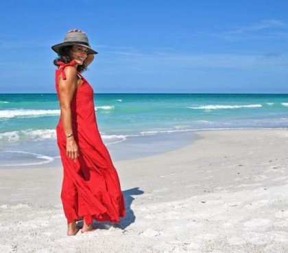 robe de plage femme 60 ans été mer portefeuille rayée manches ventre anti age tendance