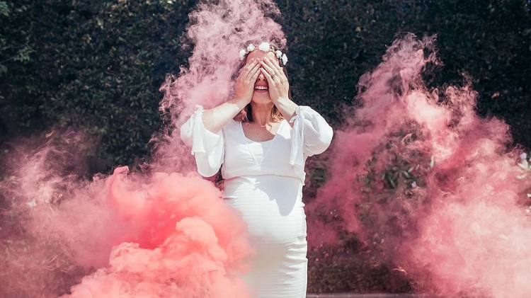 organiser une gender reveal party originale été 2023 idées déco mixte bleu rose theme fille garçon fête révélation genre bébé