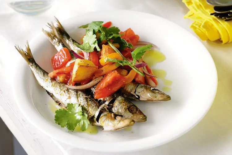 recette sardines grillées avec salade portugaise pommes de terre au four