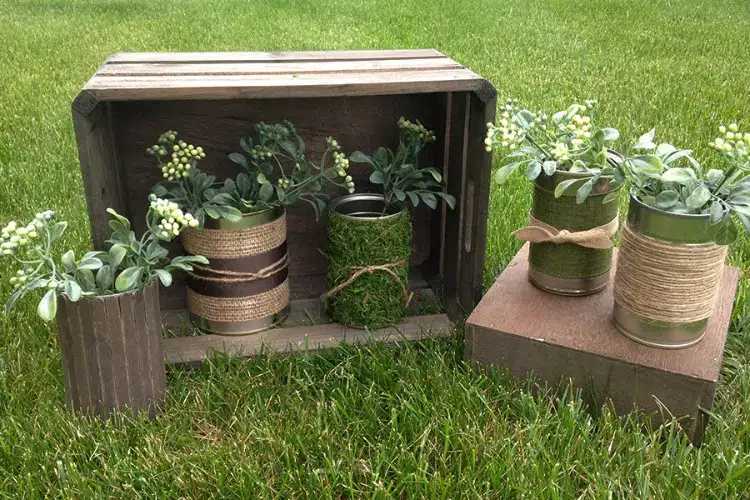 tendance déco récup upcycling pots jardinières en boîtes de conserve recyclées matériaux de récupération