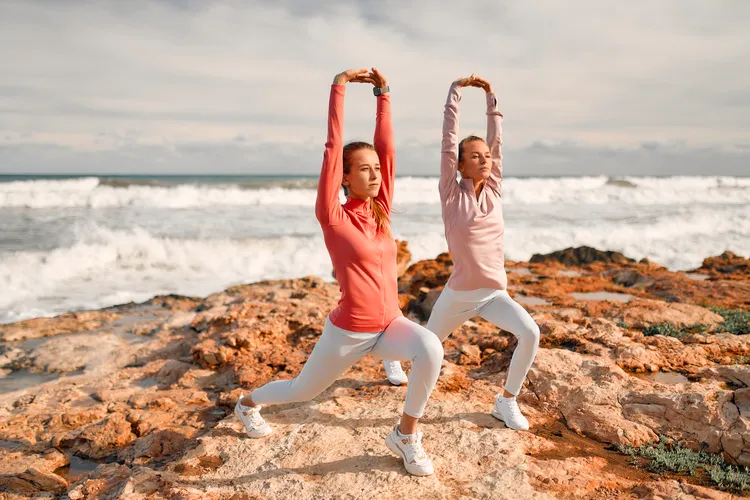 bienfaits du yoga pour la santé mentale sport zen calmer l'esprit affiner le corps
