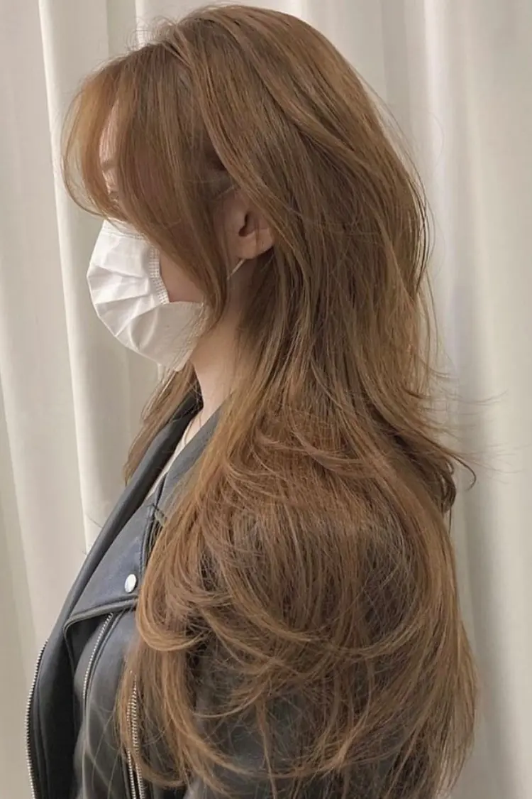 coiffure cheveux longs dégradés tendance 2023