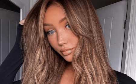 coiffure pour mettre en valeur le balayage tendance 2023