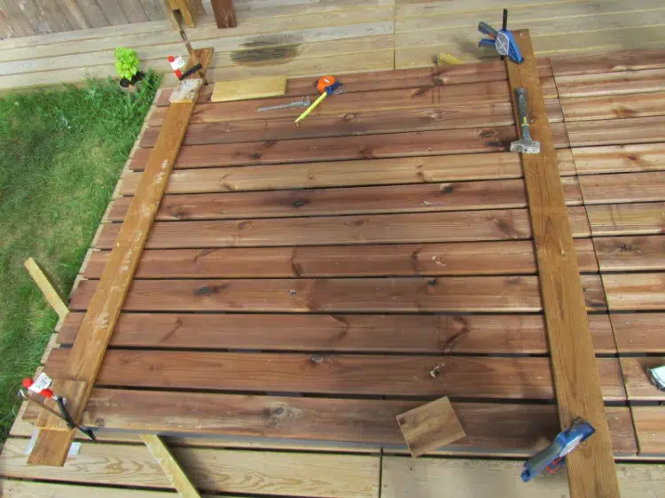 comment fabriquer un portail de jardin en bois 