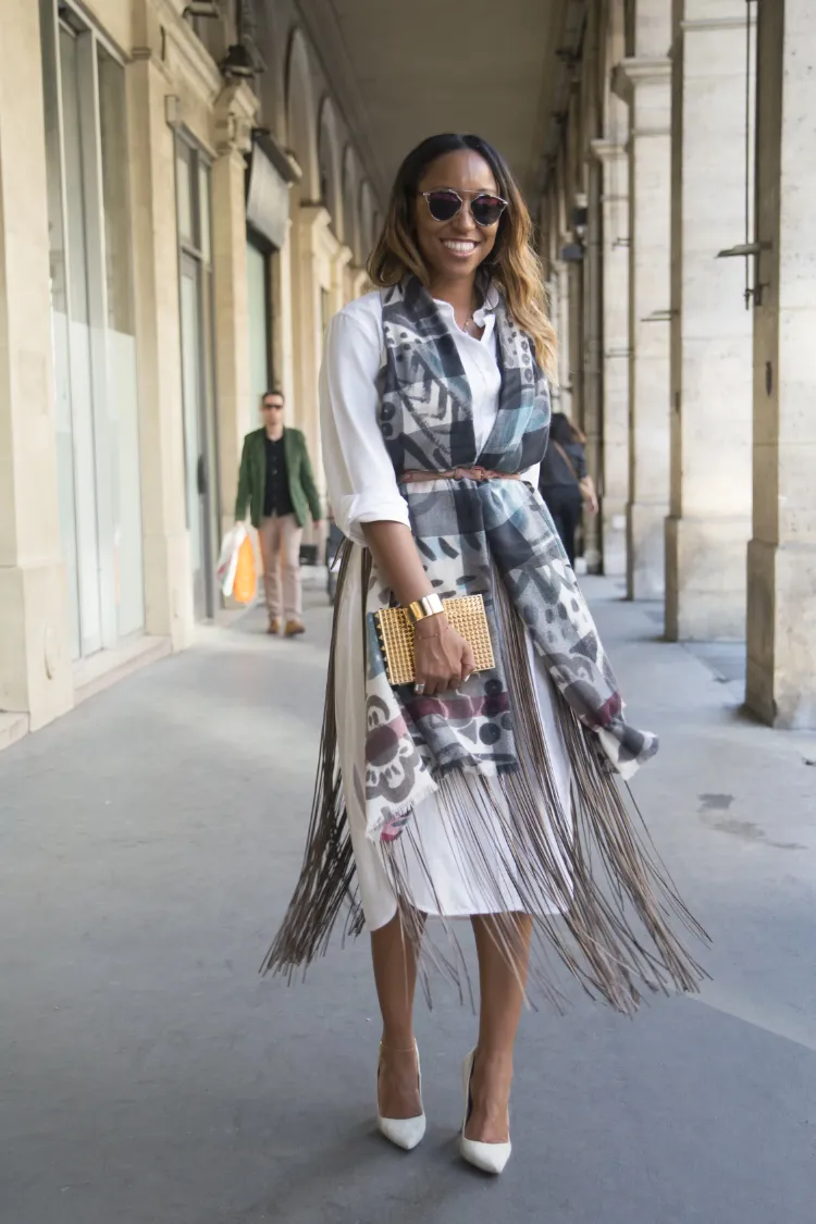 comment porter un foulard hermes 90x90 comme une veste kimono look tenue bureau femme 40 ans