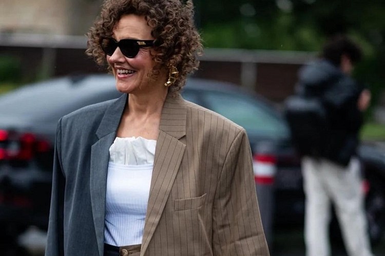 comment s'habiller après 50 ans tendances mode rentrée automne hiver 2023