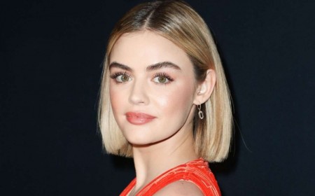 coupe courte selon la forme du visage carré blond cheveux lisses