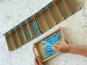 jouets montessori à faire soi meme matériaux naturels boite mathématique 4 ans