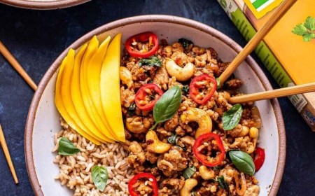 poulet au basilic thaï riz mangue piment noix de cajou