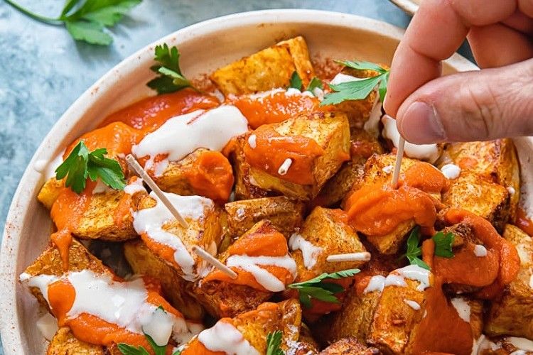 recette apéro dinatoire été 2023 tapas facile rapide patatas bravas