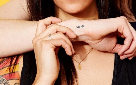 signification tatouage point virgule problèmes santé mentale suicide