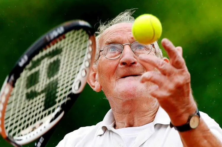 tennis à 80 ans