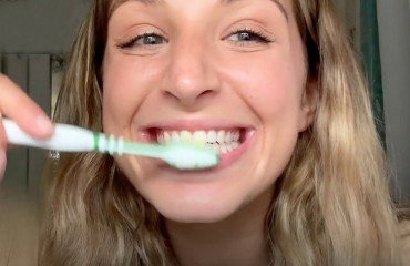 comment utiliser la bicarbonate de soude pour les dents