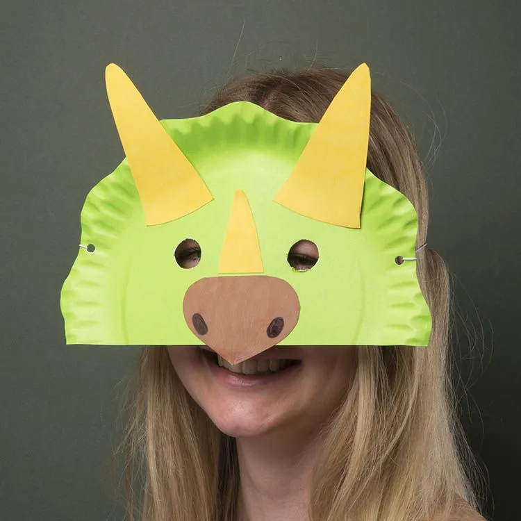 un masque de dinosaure bricolage dinosaure facile top parfaites idees facile enfant rouleau papier assiette carton vert rouge
