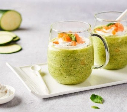 verrine de mousse aux courgettes tomates sechees creme pesto basilic cuisine