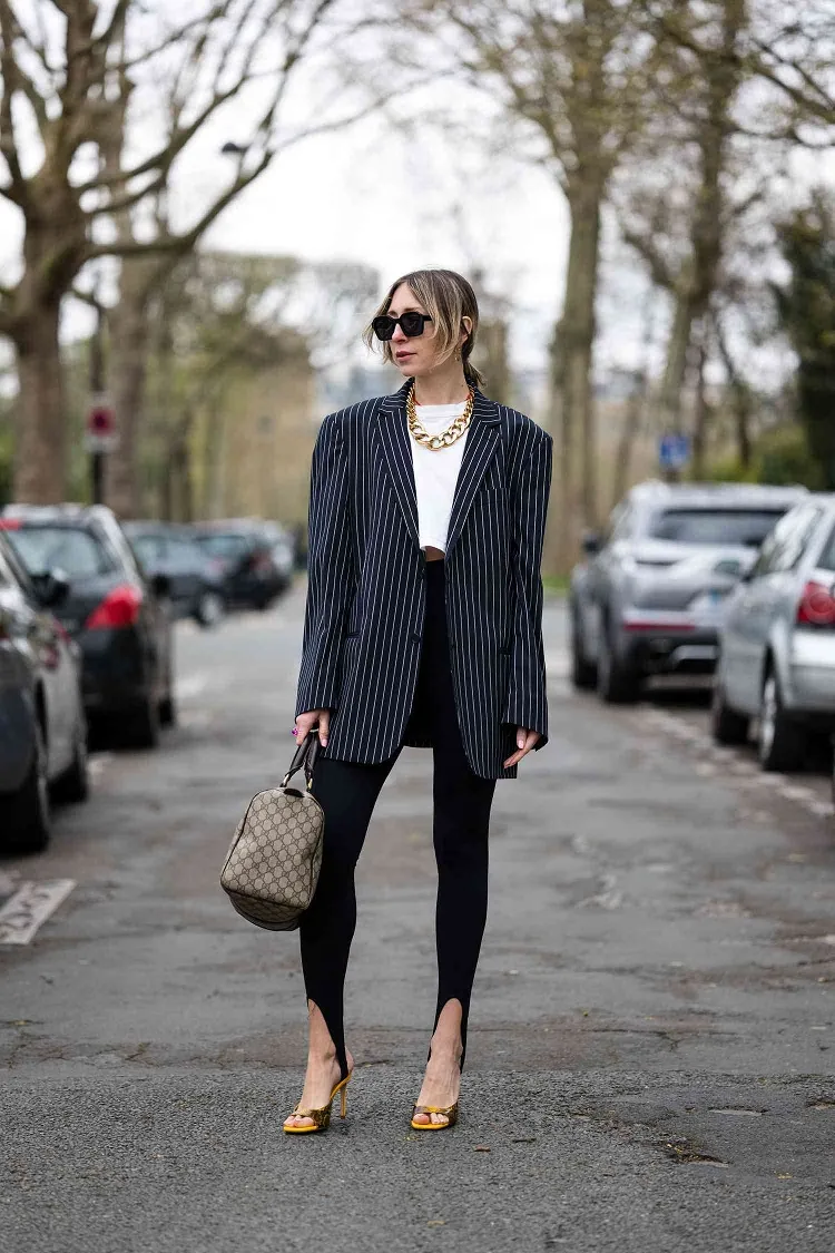 blazer oversizee femme legging fendu look stylé tenue bureau automne 2023