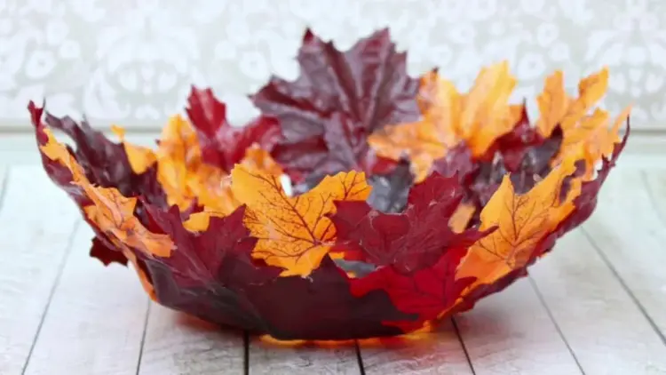 bricolage d'automne pour personnes âgées bol de feuilles d'automne à faire soi même