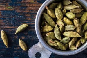 comment utiliser la cardamome verte épice exotique bienfaits santé remèdes