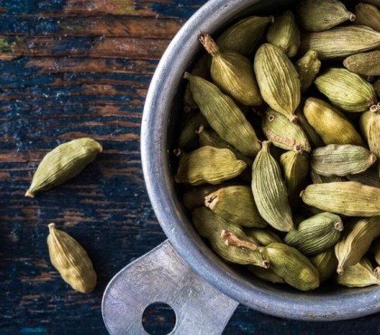 comment utiliser la cardamome verte épice exotique bienfaits santé remèdes