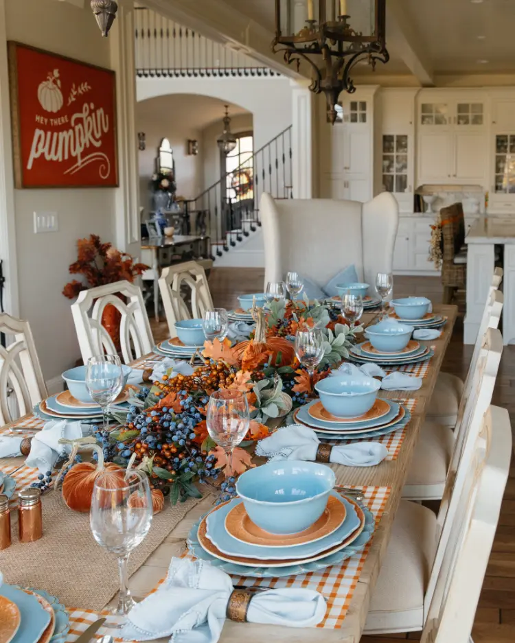 décoration automne pour embellir la maison idées tendance table orange bleu
