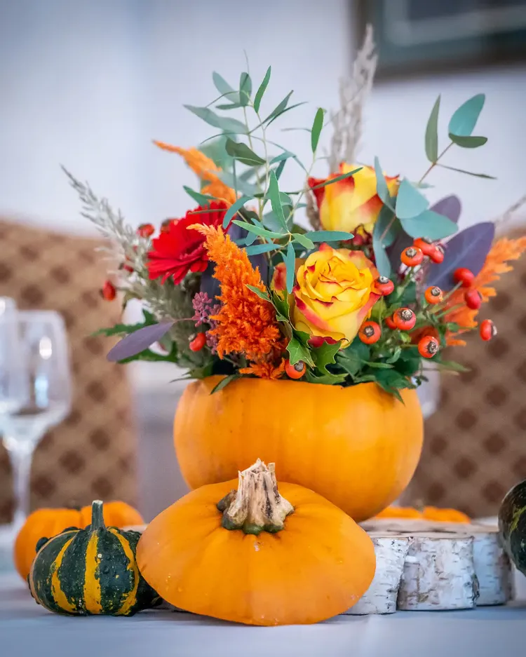 diy centre de table automne mariage simple et chic citrouille vase fleurs