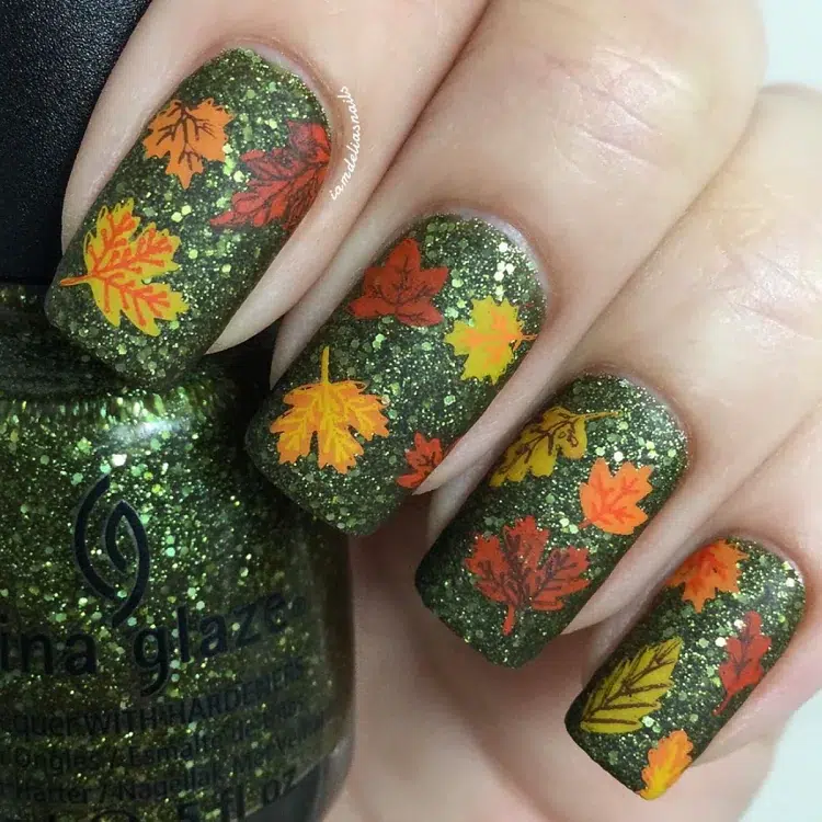 ongles feuilles automne