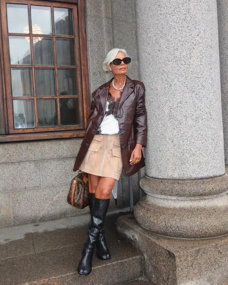 tendance mode automne 2023 tenue chic femme 50 ans workwear grece ghanem veste blazer en cuir