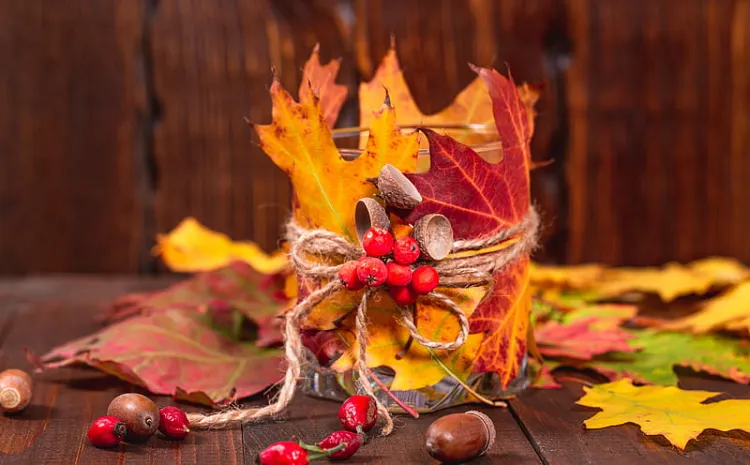 décoration d'automne avec des glands idées diy faire soi meme éléments nature couronne guirlande faciles