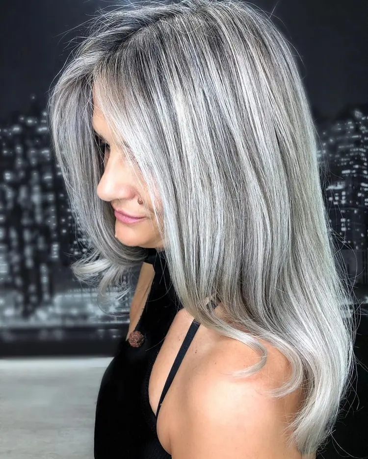 balayage sur cheveux gris naturel