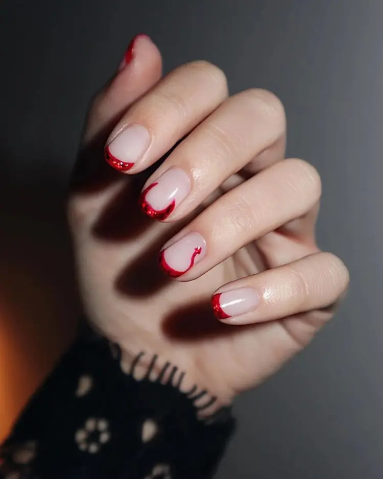 bouts d'ongles rouges halloween 2023