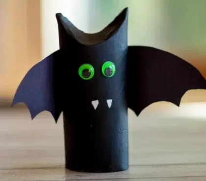 bricolage chauve souris avec rouleau papier toilette halloween par étapes